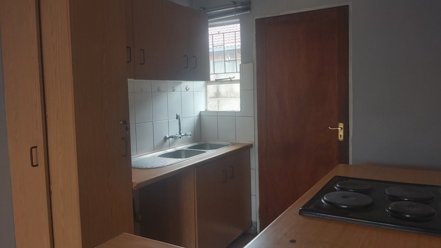 To Let 1 Bedroom Property for Rent in Fleurdal Free State